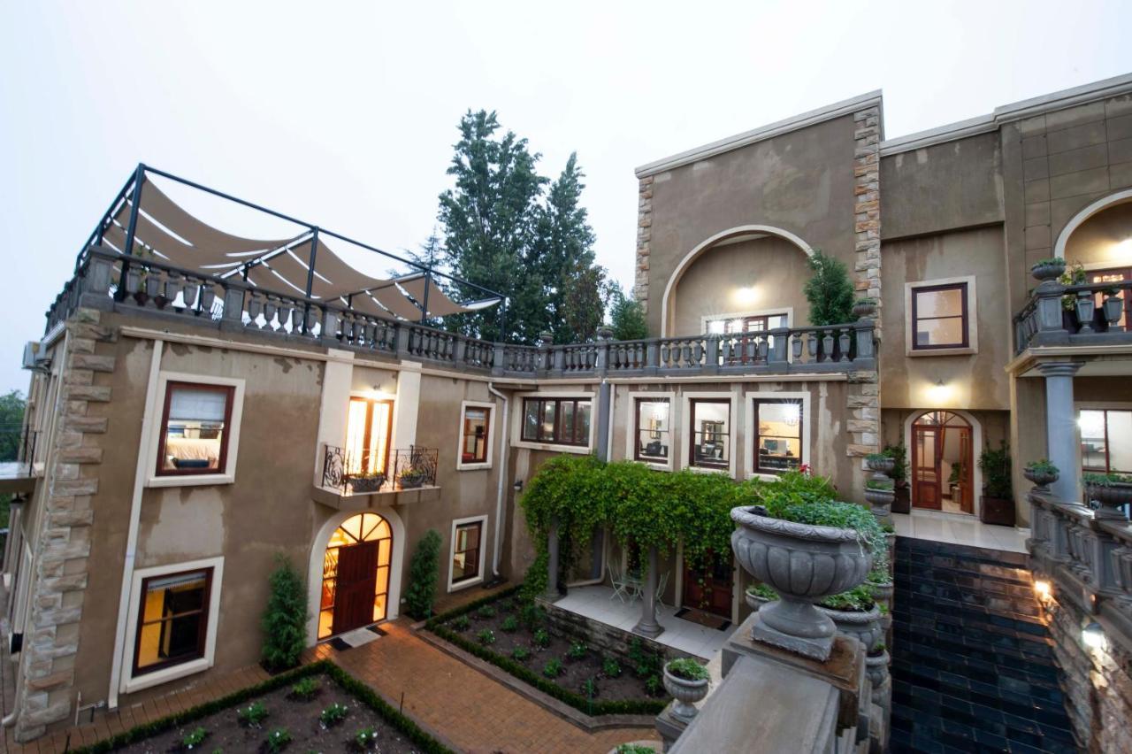 Hotel IL Castello Clarens Exterior foto