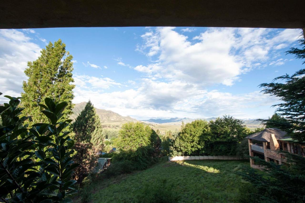 Hotel IL Castello Clarens Exterior foto